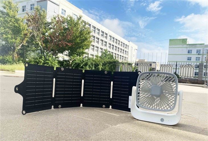 „Mini“ nešiojamasis saulės skydelis 20W